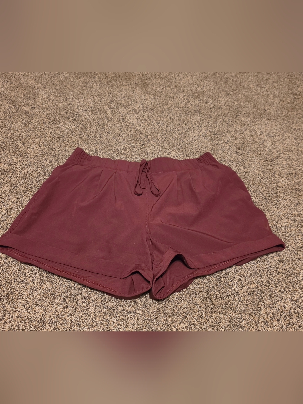 Women's Small Zyia Shorts - Burgundy